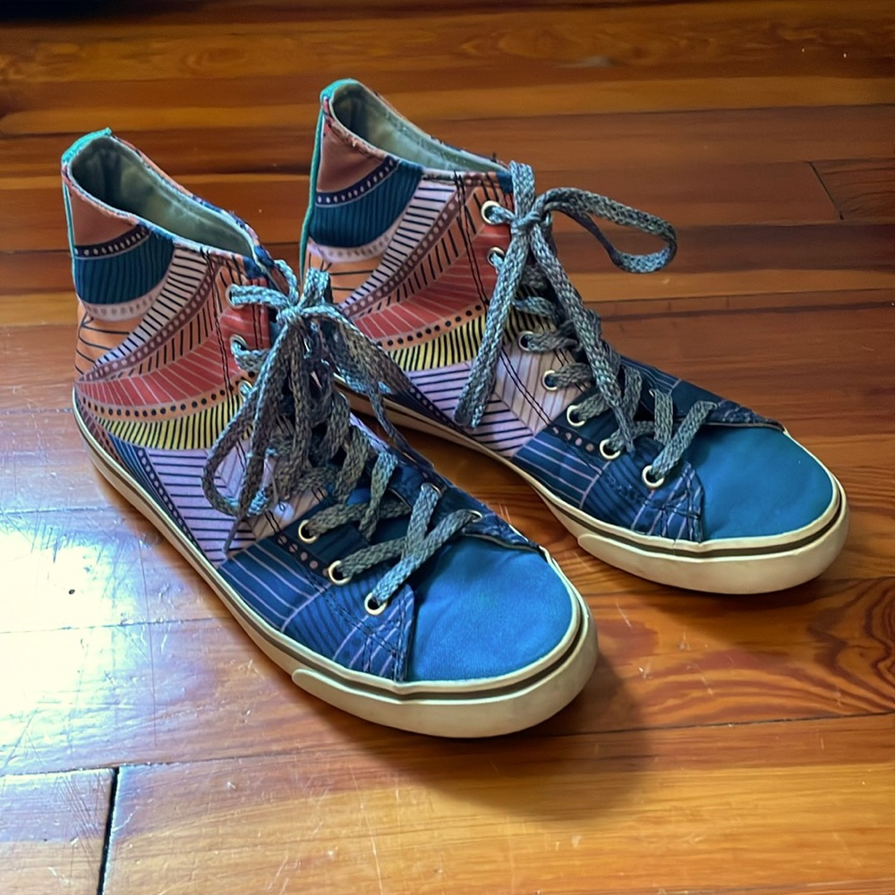 Inkkas High Tops Size 10 Women, 8 Men, 41 EUR